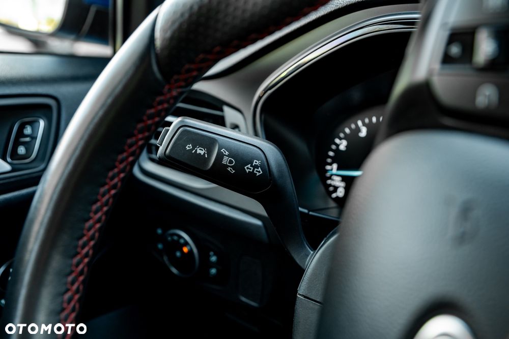 Ford Focus 1.0 EcoBoost Start-Stopp-System ST-LINE - 33