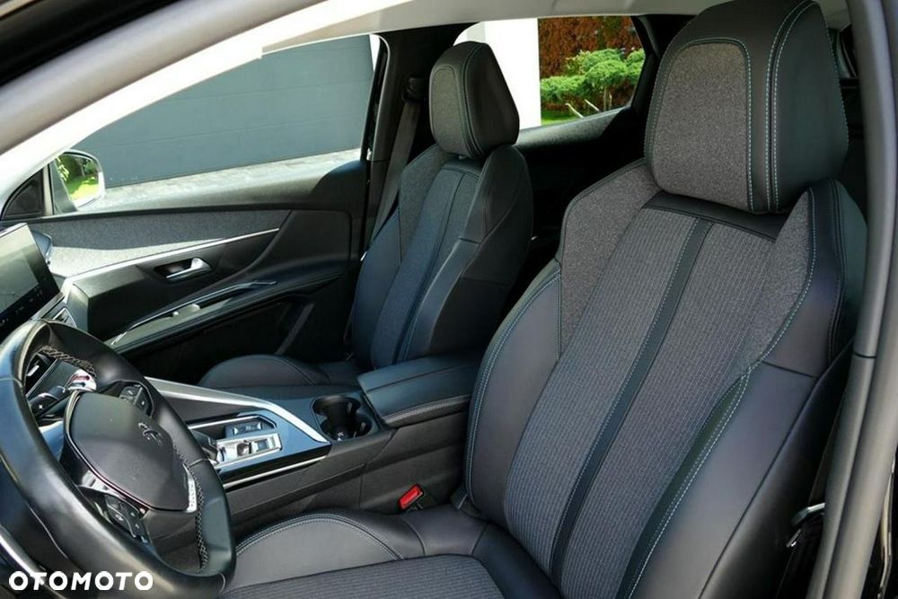 Peugeot 3008 1.2 PureTech GT S&S EAT8 - 24
