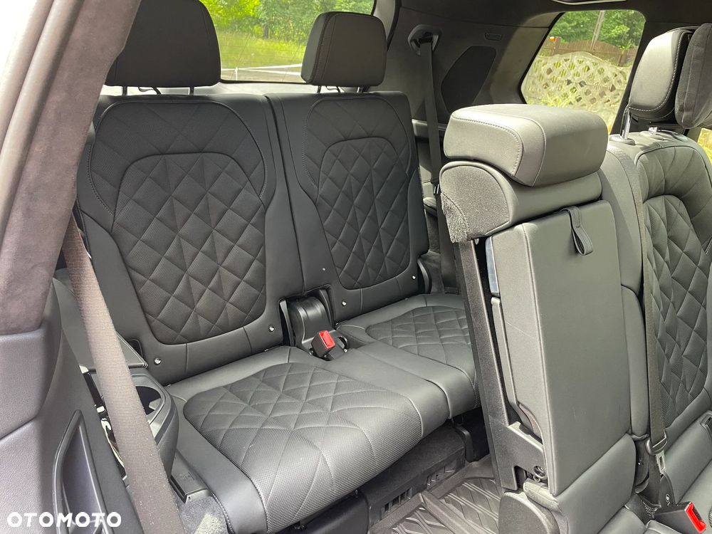 BMW X7 xDrive40i - 24