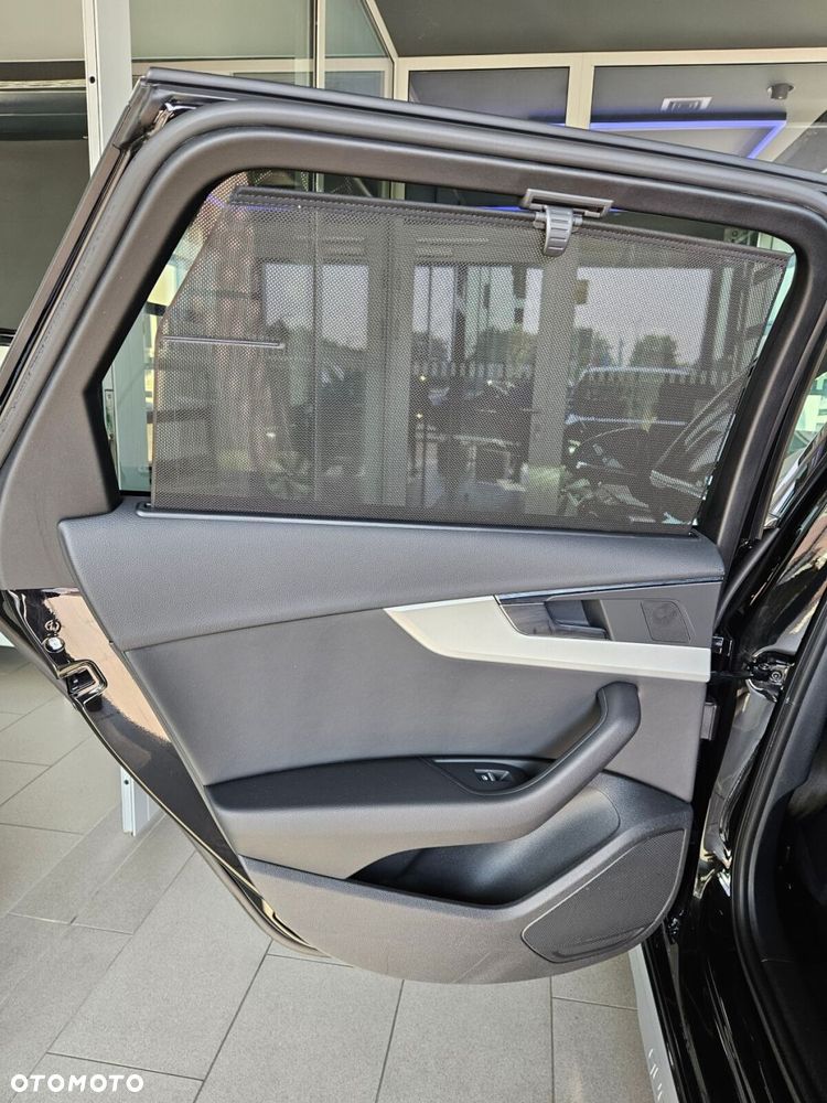 Audi A4 Allroad - 30