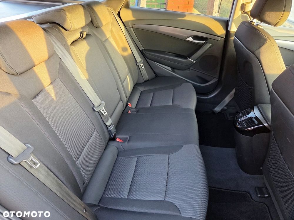 Hyundai i40 Kombi blue 1.7 CRDi DCT Premium - 35