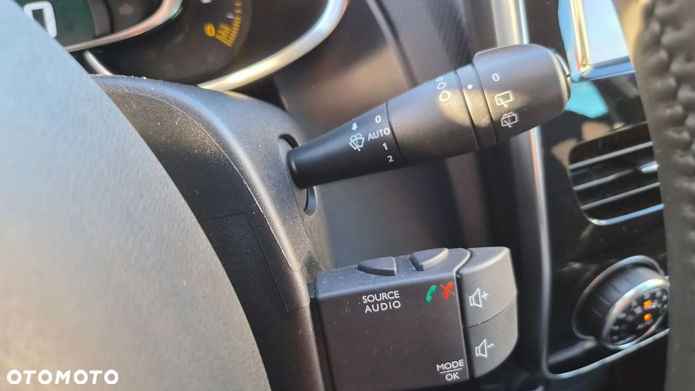 Renault Clio ENERGY TCe 90 Start & Stop LIMITED - 19
