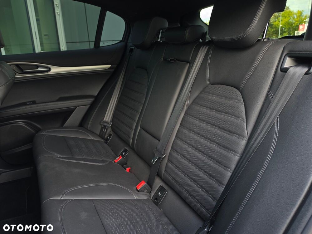Alfa Romeo Stelvio 2.2 JTDM Veloce Q4 - 37