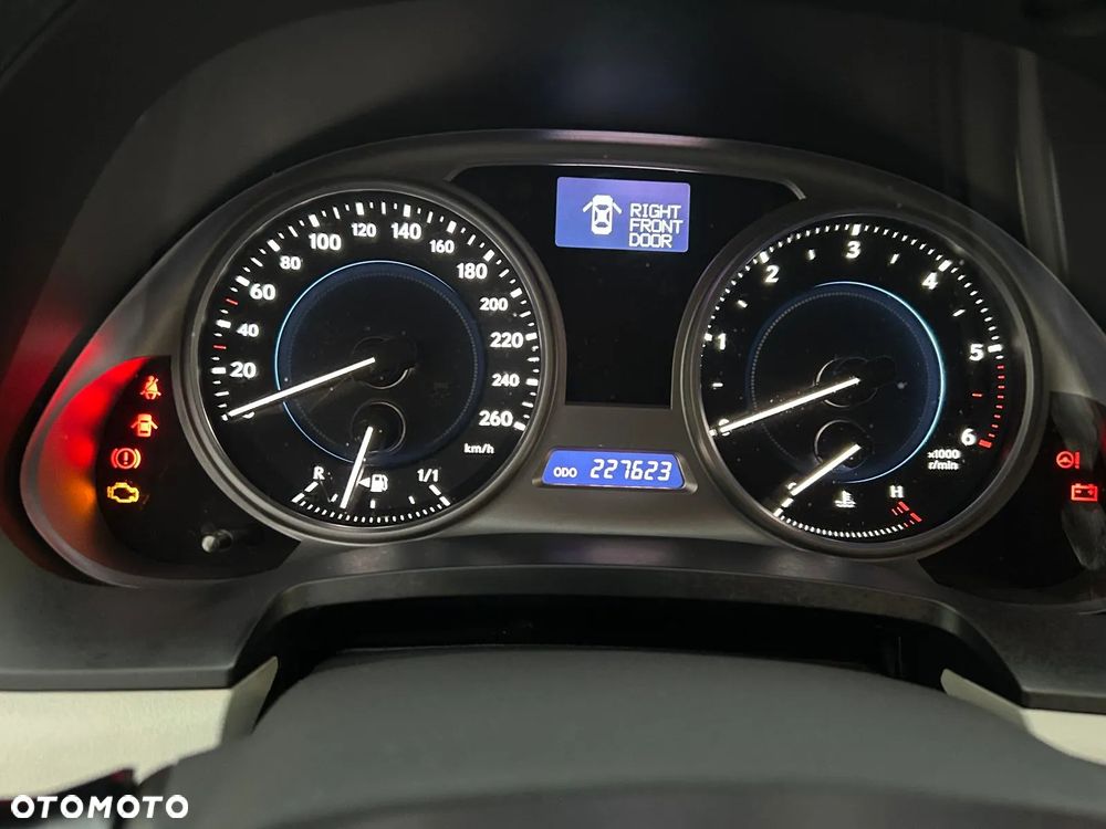Lexus IS 220 D Comfort - 17