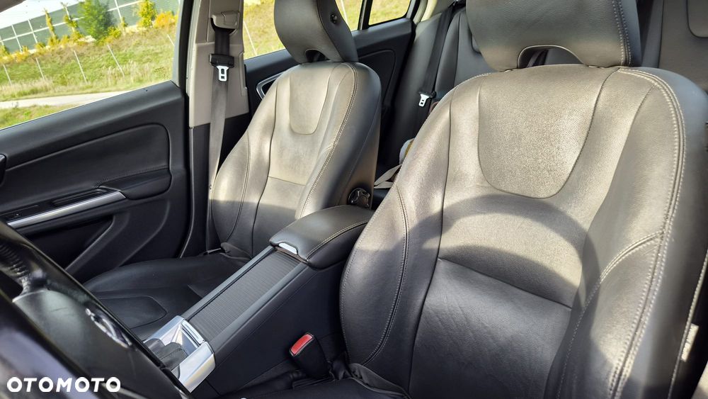 Volvo S60 T5 Drive-E Momentum - 9