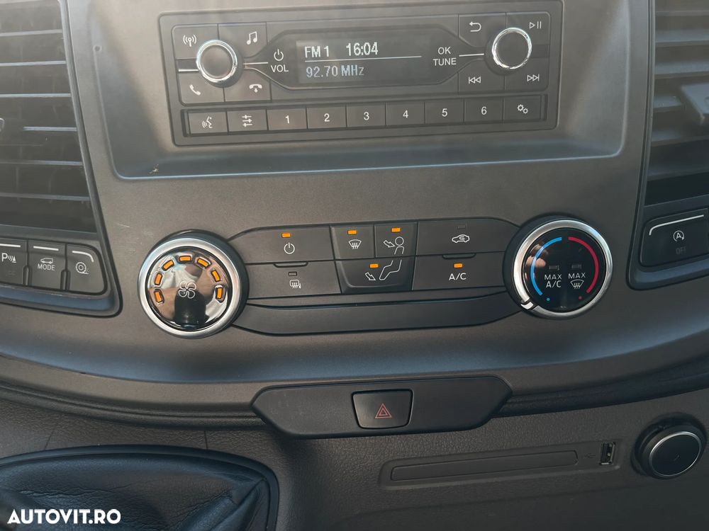 Ford Transit - 12