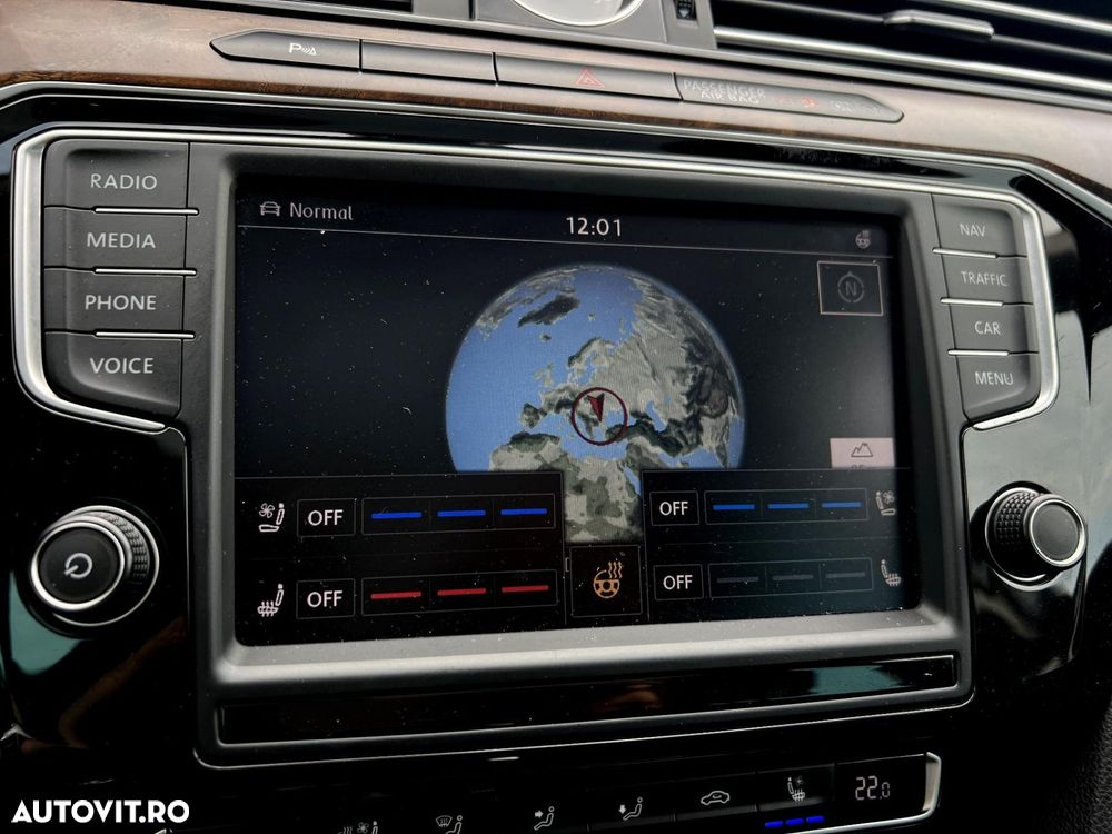 Volkswagen Passat Alltrack - 16