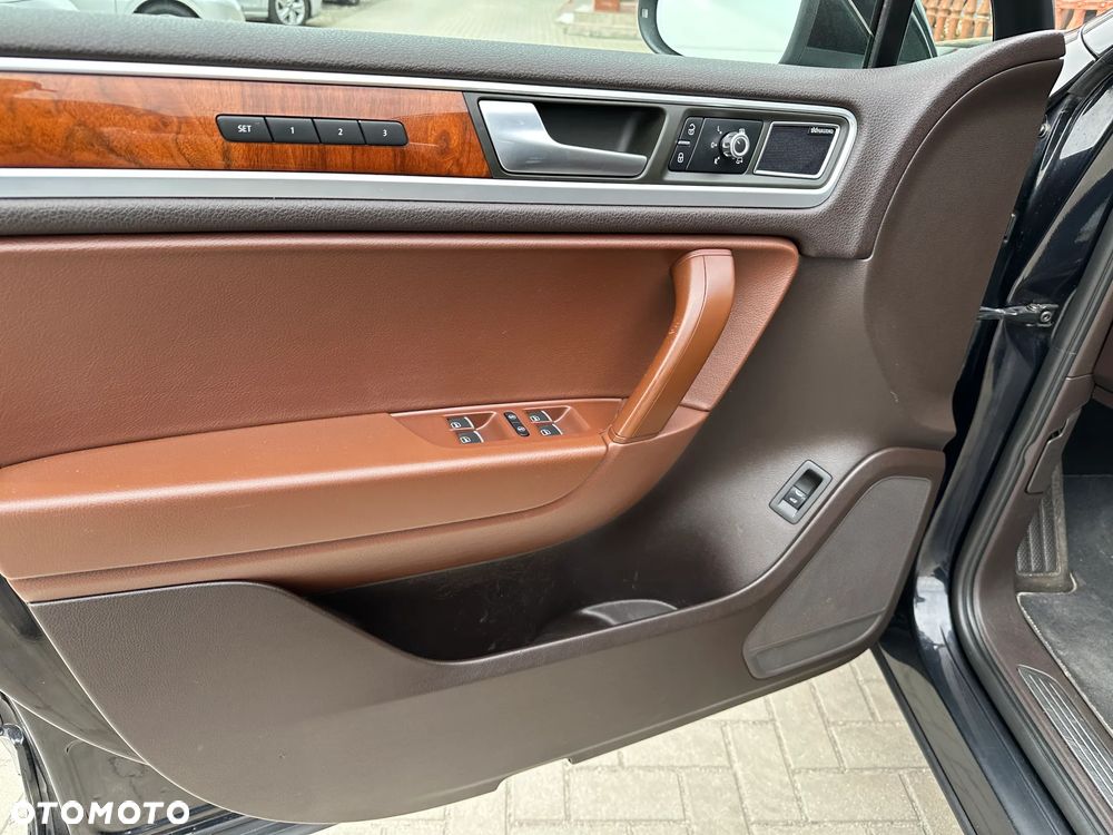 Volkswagen Touareg - 8