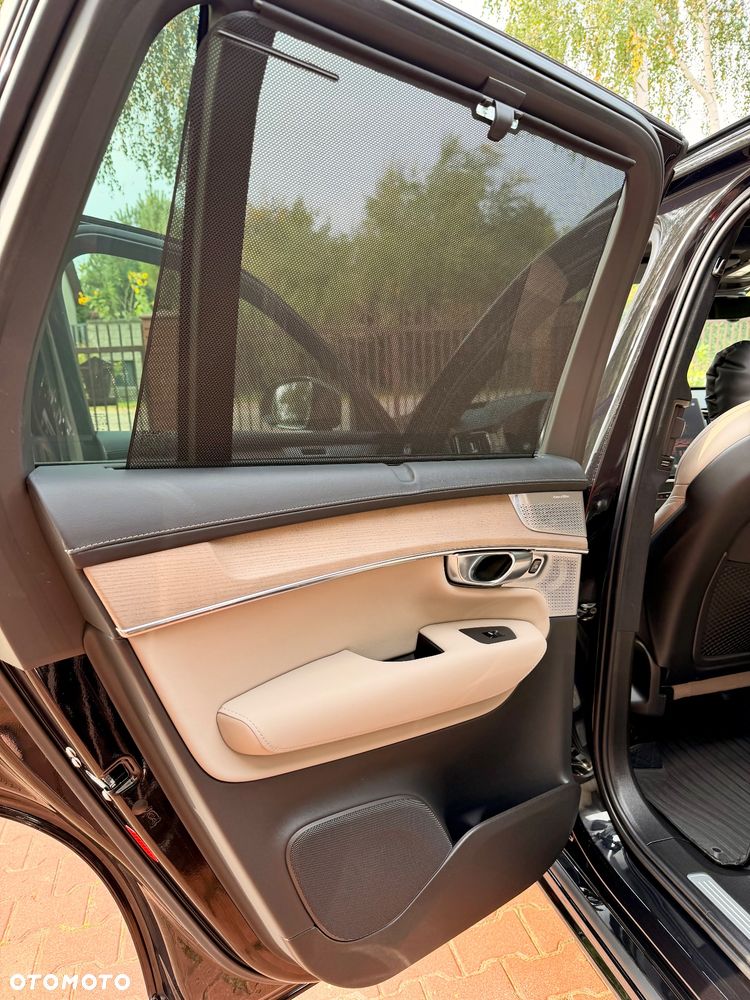 Volvo XC 90 - 22