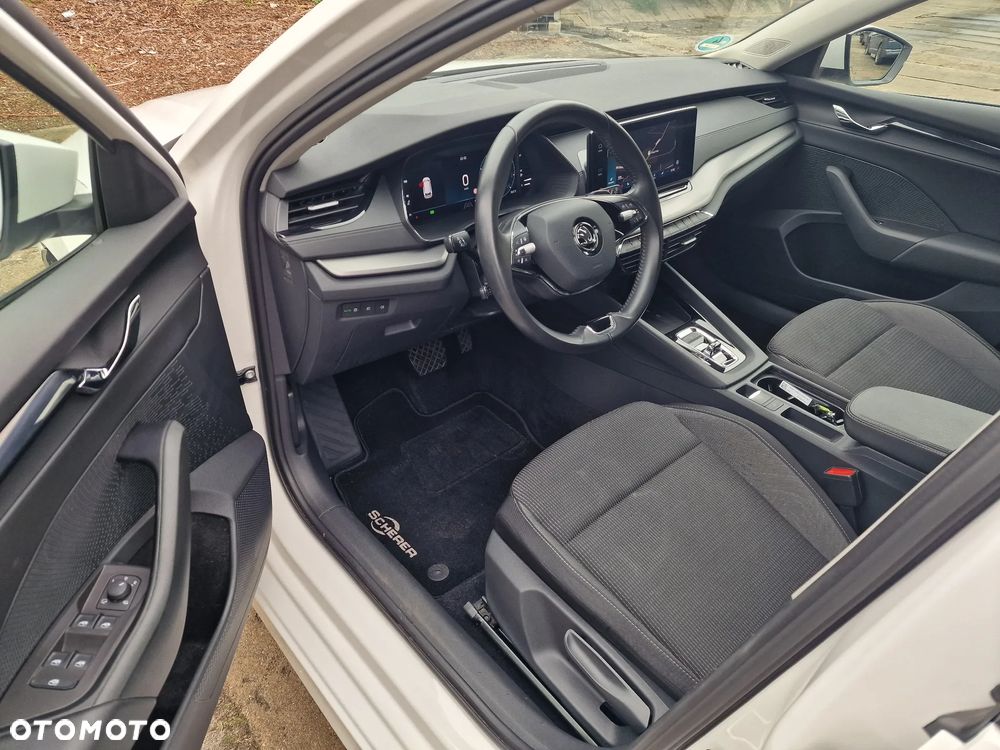 Skoda Octavia 2.0 TDI DSG Premium Edition - 20