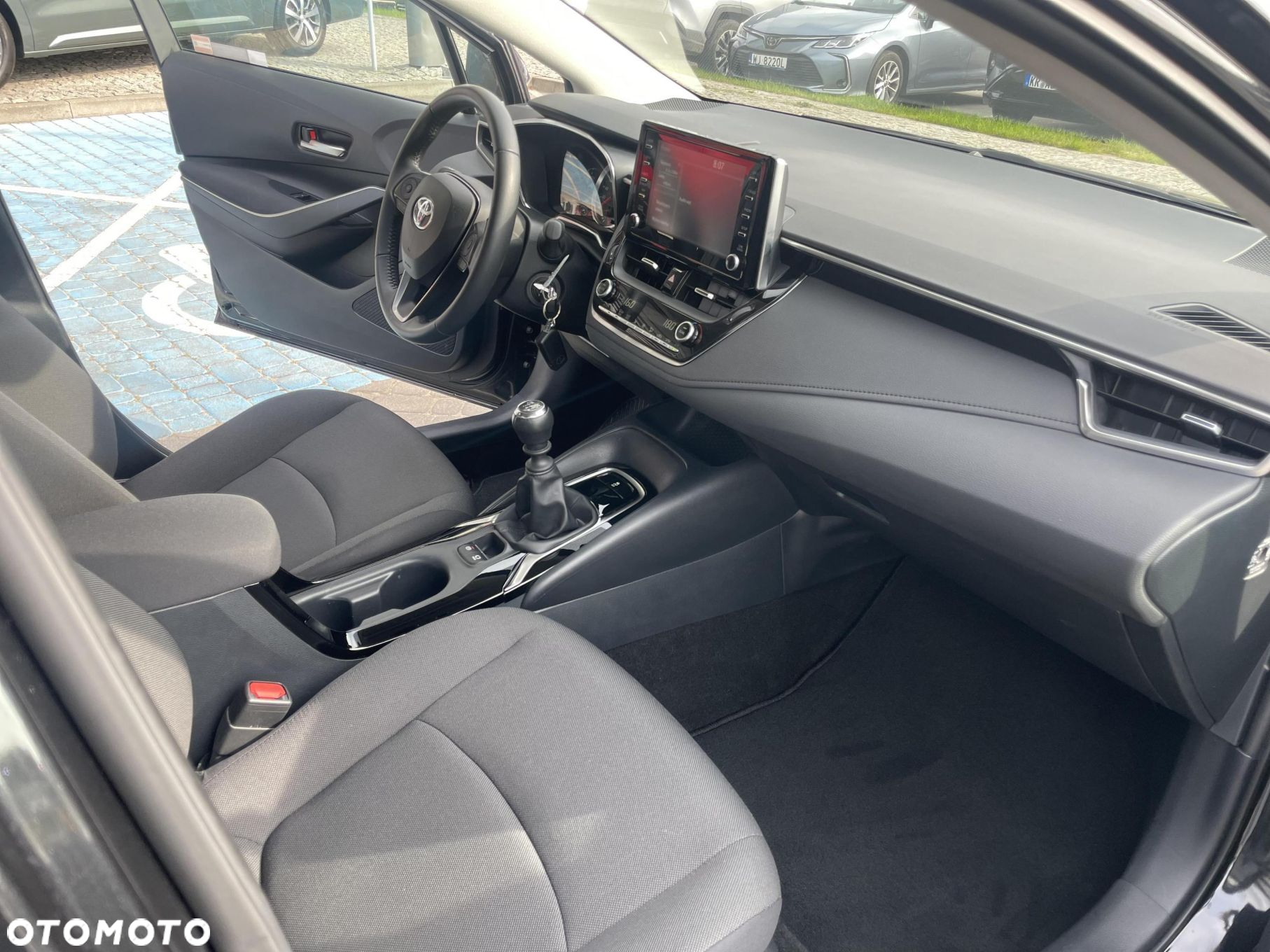 Toyota Corolla - 16