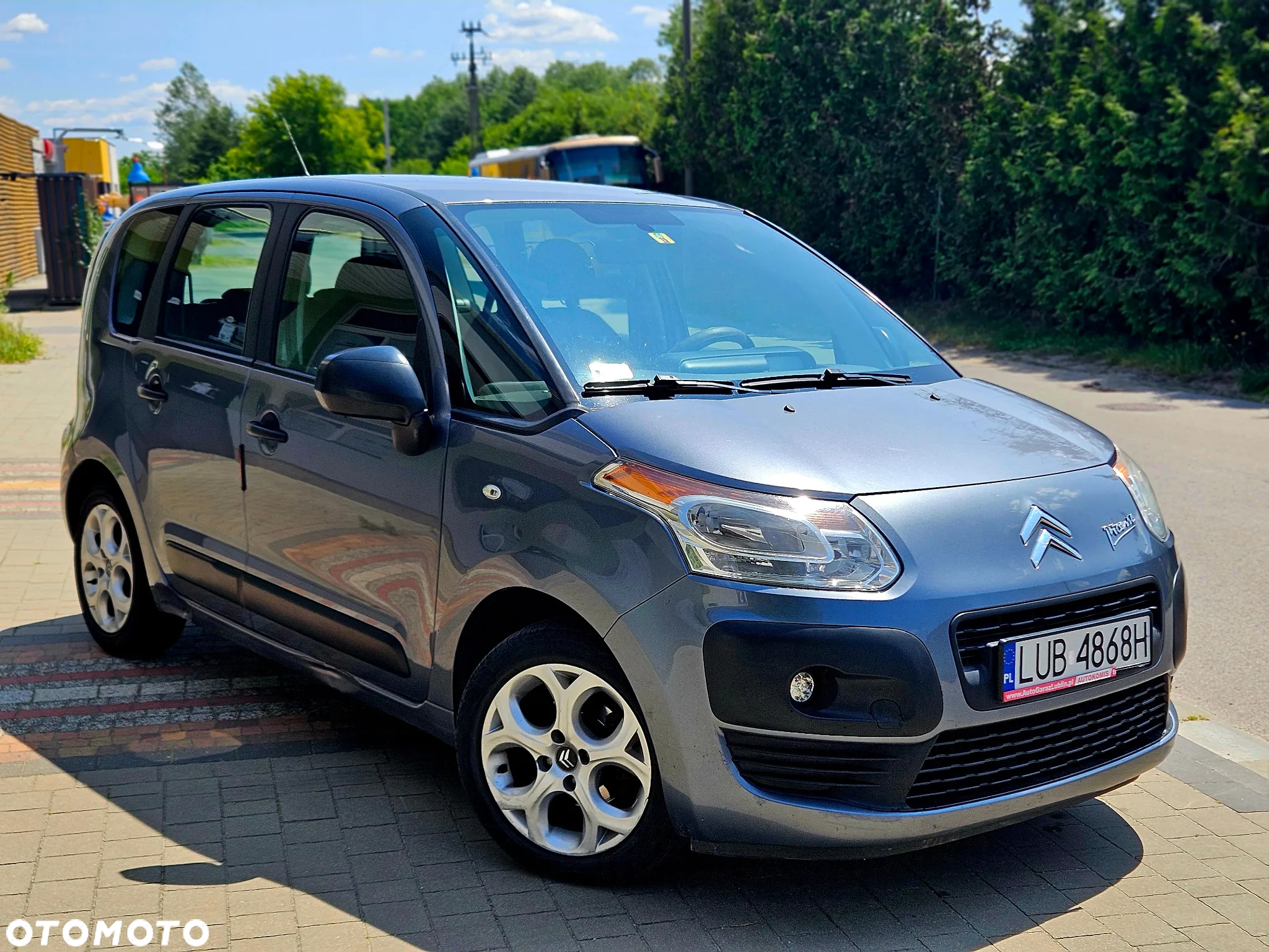 Citroën C3 Picasso 1.4i Attraction - 2