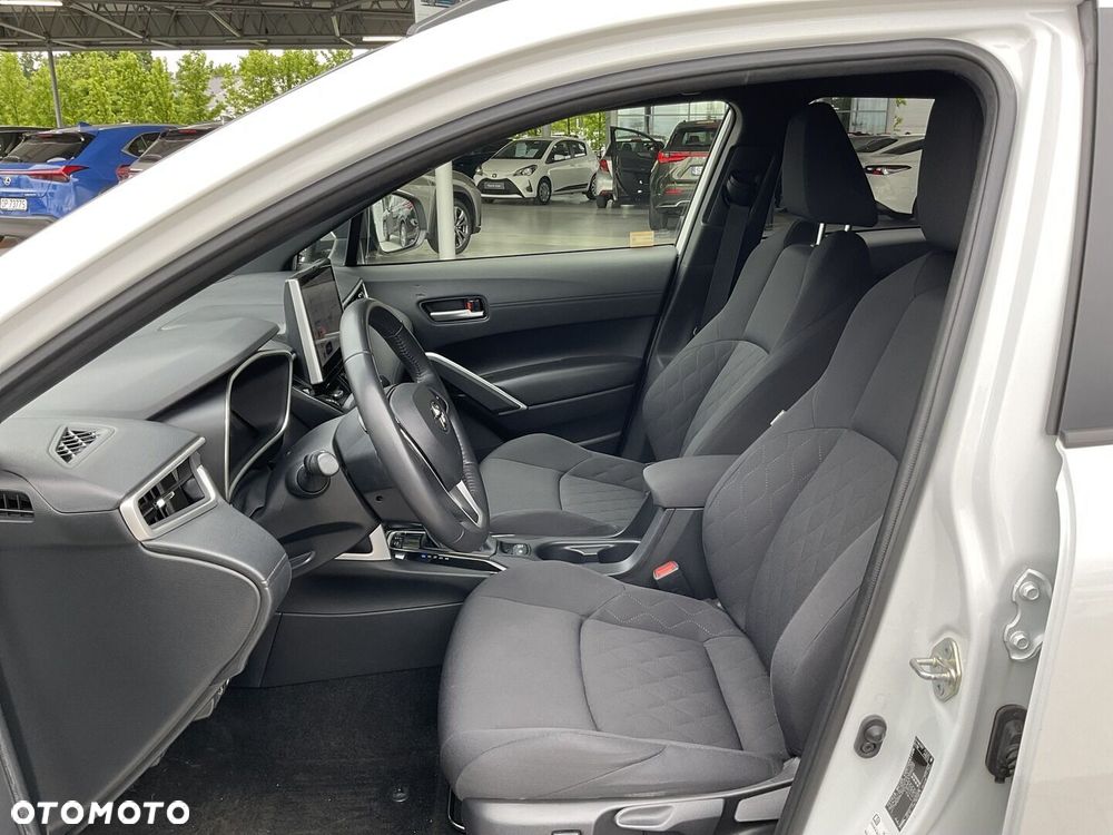 Toyota Corolla Cross - 15