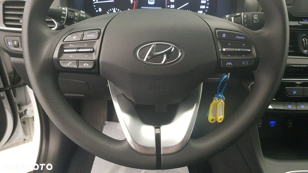 Hyundai i30 - 22