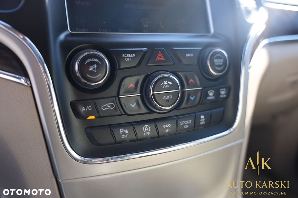Jeep Grand Cherokee - 27