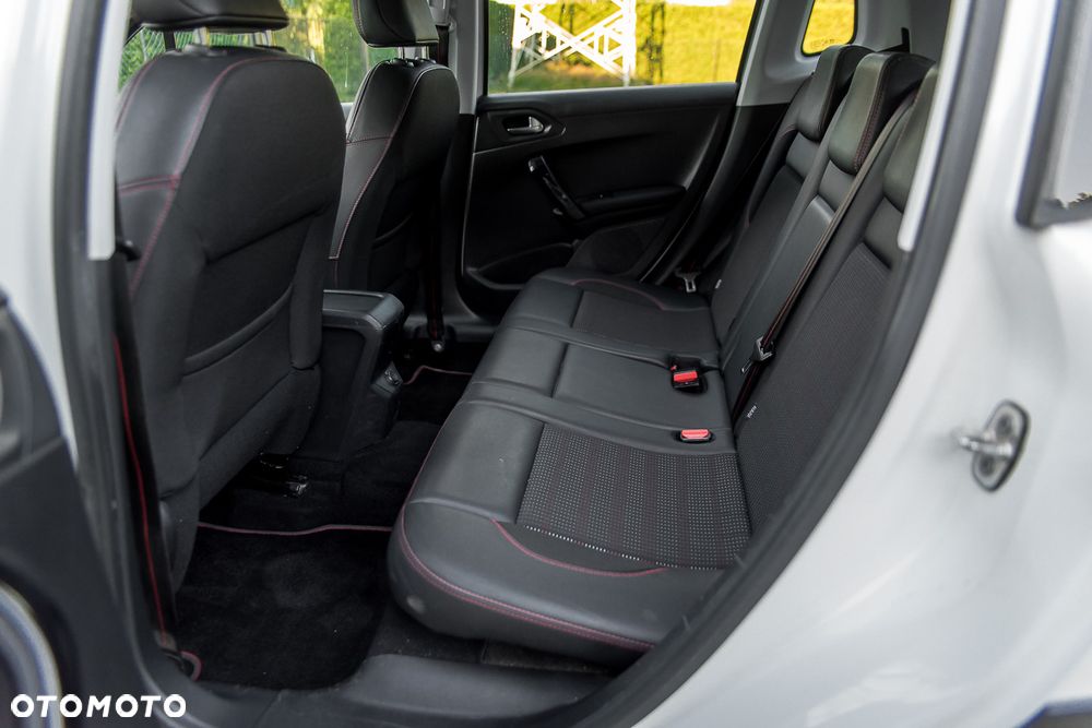 Peugeot 2008 BlueHDi FAP 120 STOP & START GT-Line Edition - 18