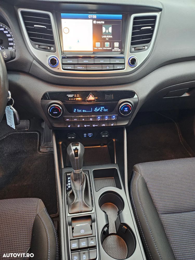 Hyundai Tucson blue 1.7 CRDi 2WD DCT Passion - 10