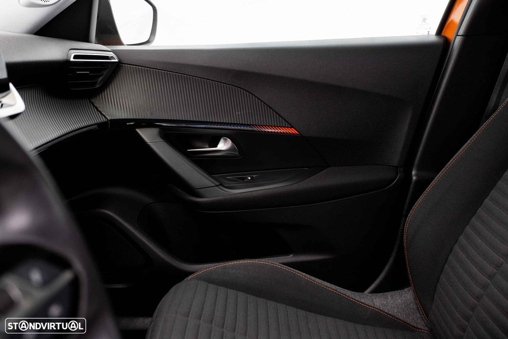 Peugeot e-2008 50 kWh Active Pack - 30