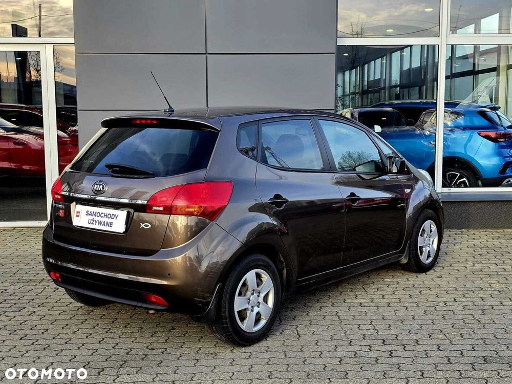 Kia Venga 1.4 L - 6