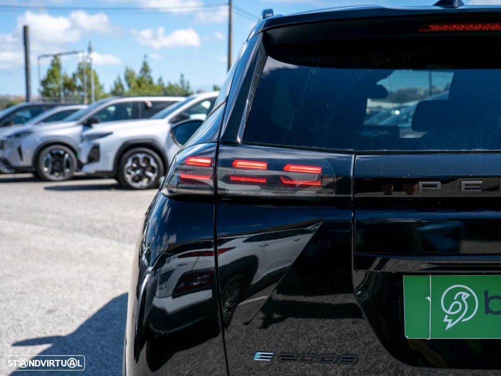 Peugeot e-2008 54 kWh GT - 12