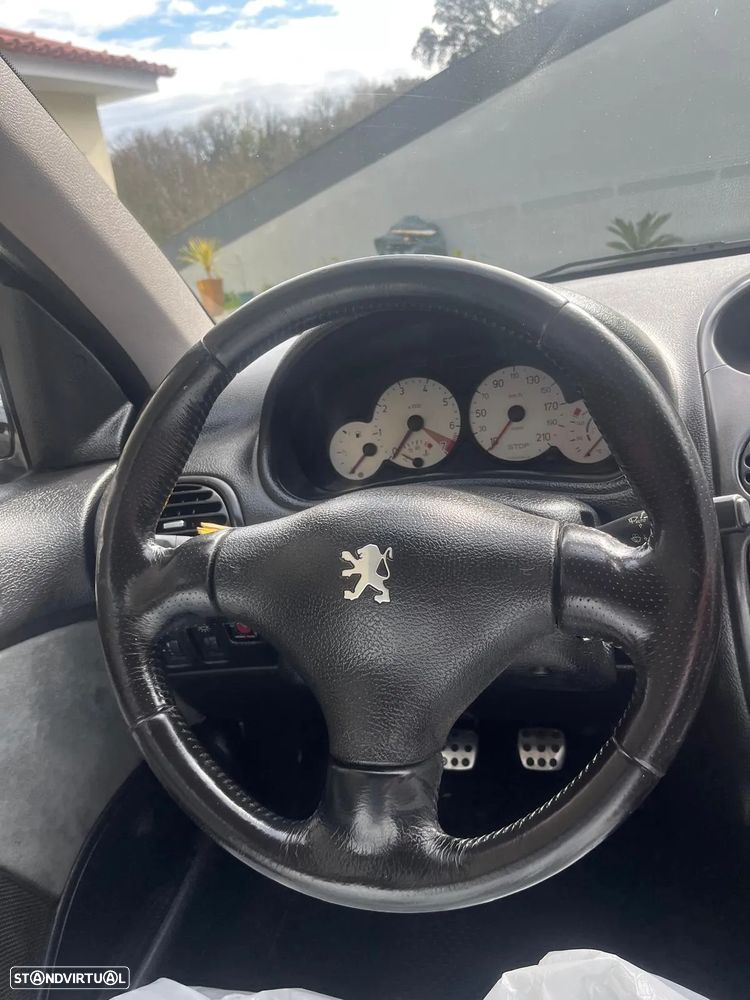 Peugeot 206 1.6 GTi - 12