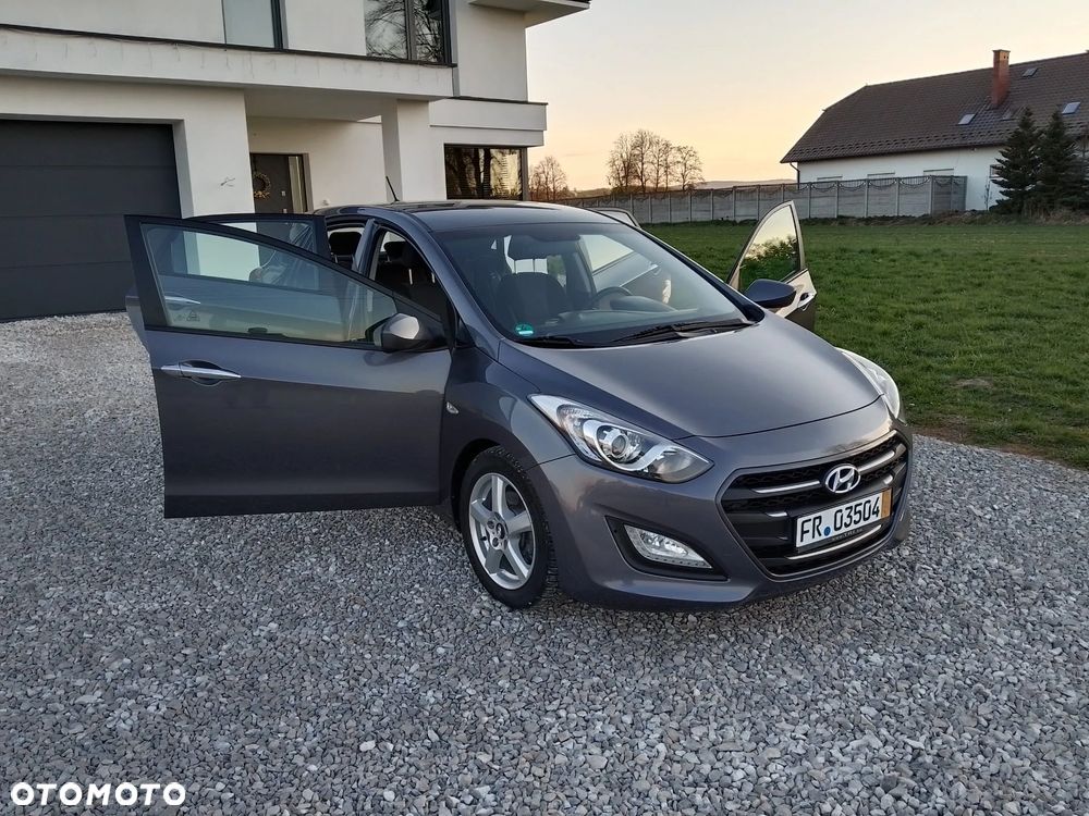 Hyundai i30 blue 1.4 Classic Navigation - 28