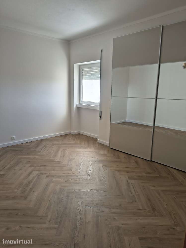 Arrendamento de apartamento t2 na Praça Padre Manuel Bernardes - Grande imagem: 5/12