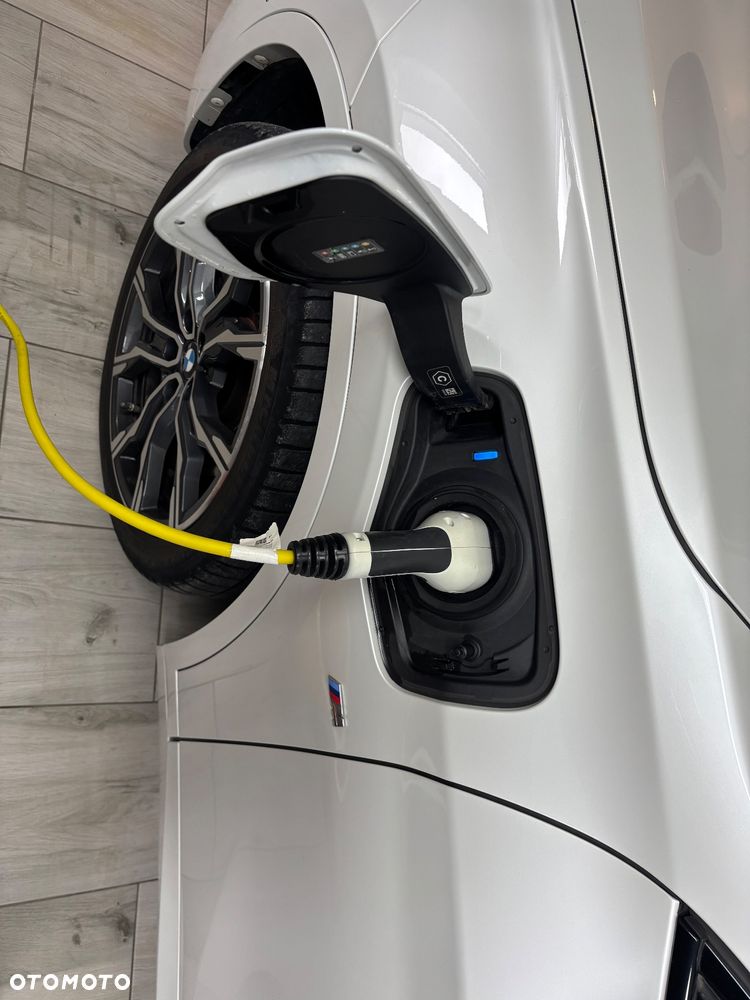 BMW X1 xDrive25e M Sport - 13
