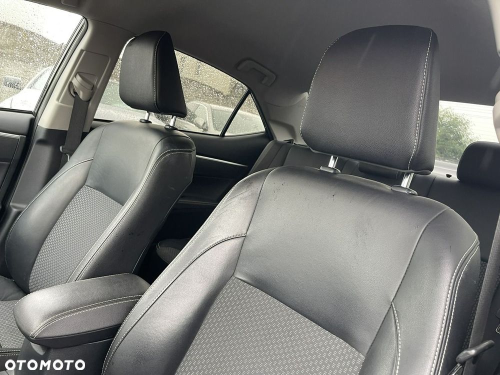 Toyota Corolla 1.6 Comfort - 13