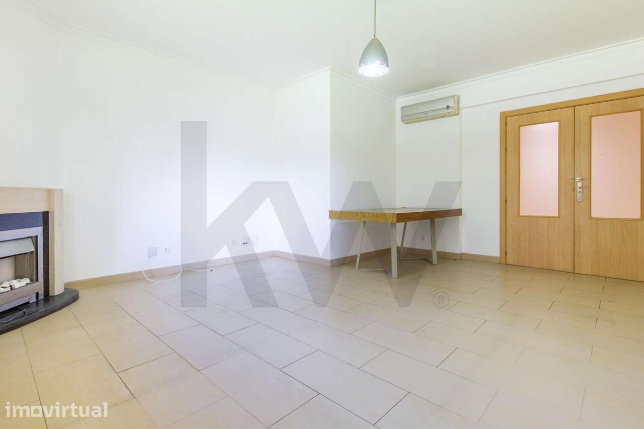 Apartamento T3 com Suite, Lareira, Estacionamento e Arrecadação | Paio - Grande imagem: 4/29