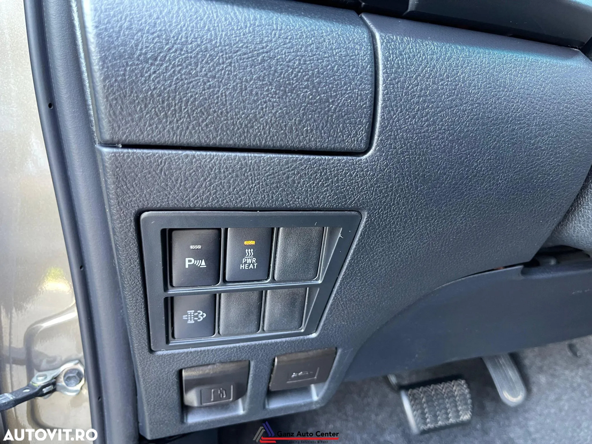 Toyota Hilux 2.8D 204CP 4x4 Double Cab AT Invincible - 25