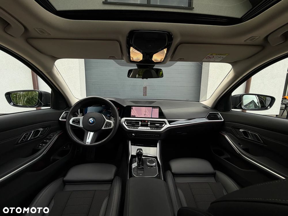 BMW Seria 3 330e xDrive Sport Line - 16