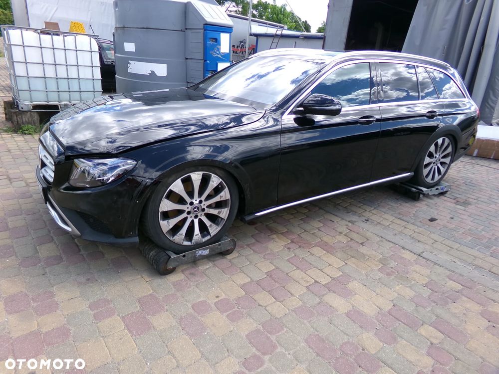 Mercedes-Benz Klasa E 220 d 4Matic All-Terrain 9G-TRONIC Avantgarde - 5
