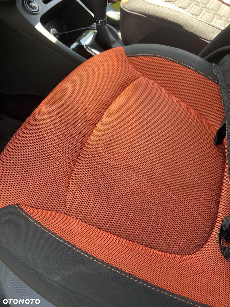 Renault Captur - 4