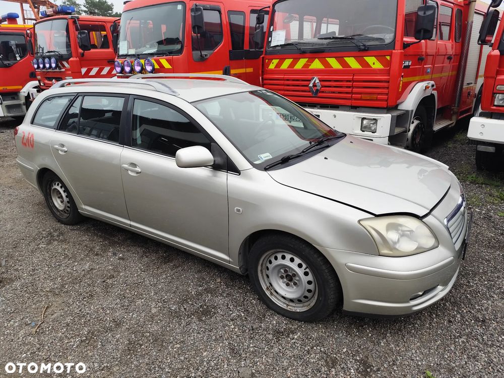 TOYOTA AVENSIS II T25 COMBI NA CZĘŚCI