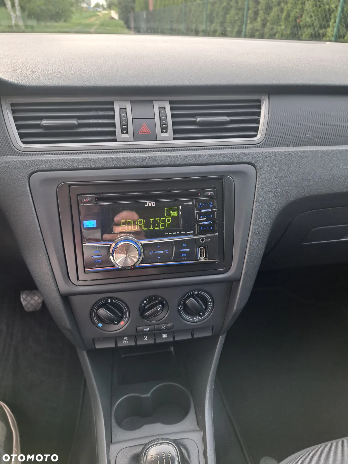 Skoda RAPID 1.2 MPI Ambition - 15