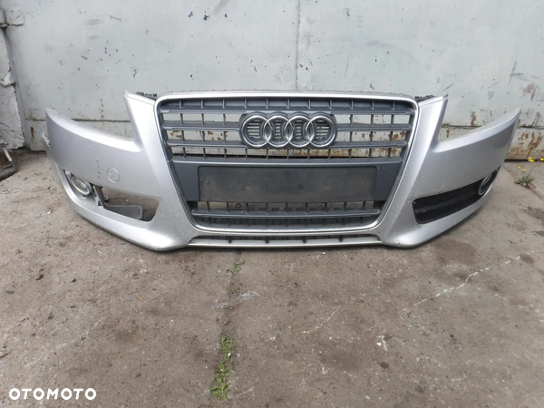 Audi A5 8T Cabrio zderzak przod grill atrapa LX7W