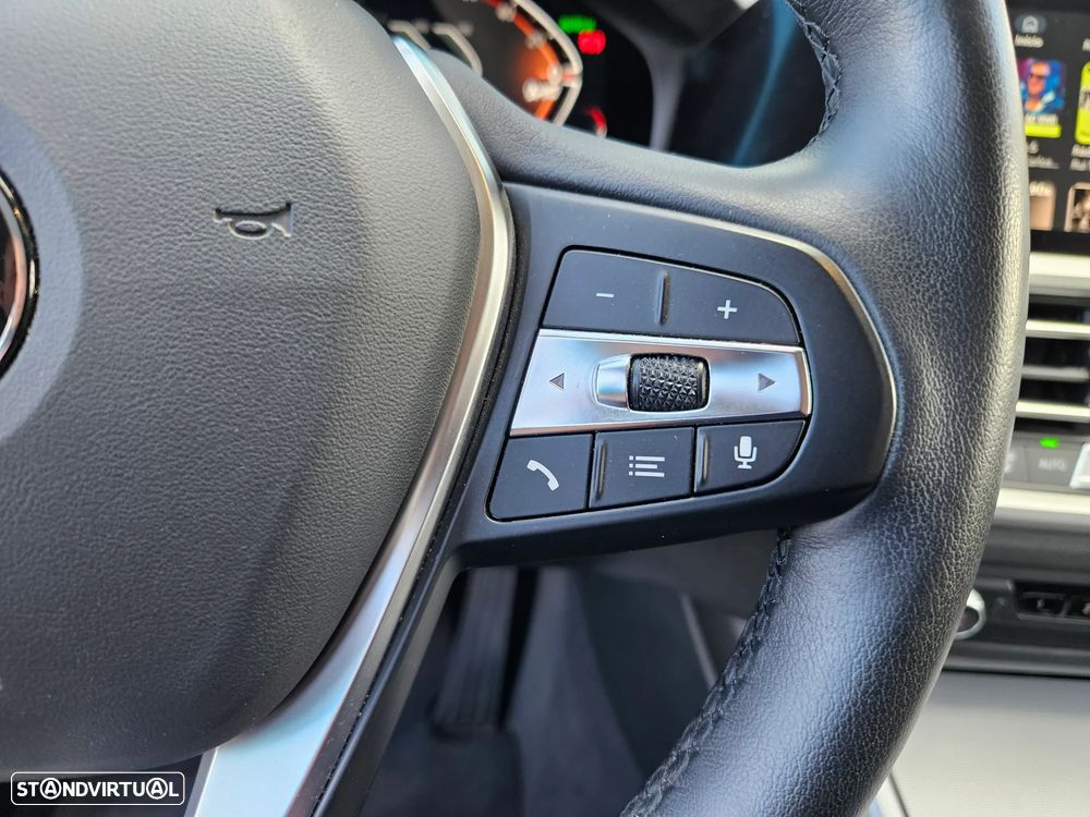BMW 320 d Auto - 27