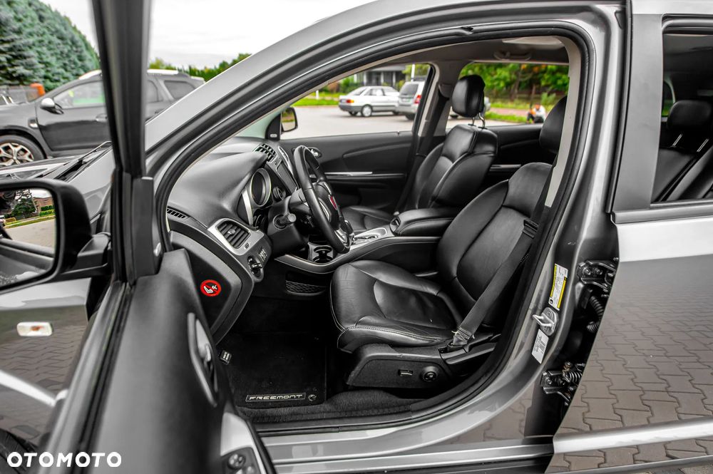 Fiat Freemont 2.0 Multijet 16V DPF Automatik Allrad Black Code - 22