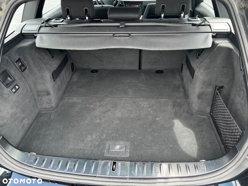 BMW Seria 3 318i - 14