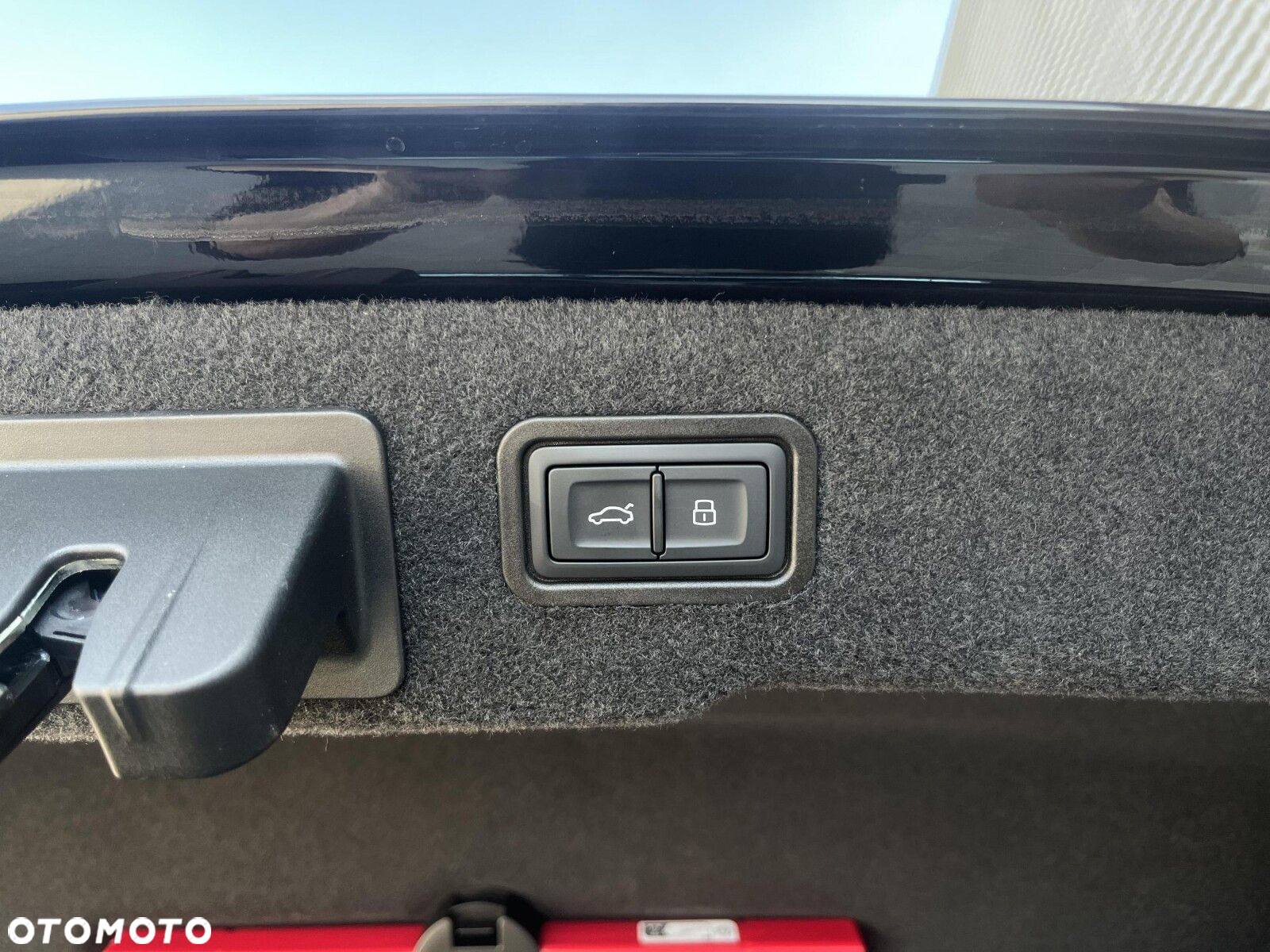 Audi S8 - 35