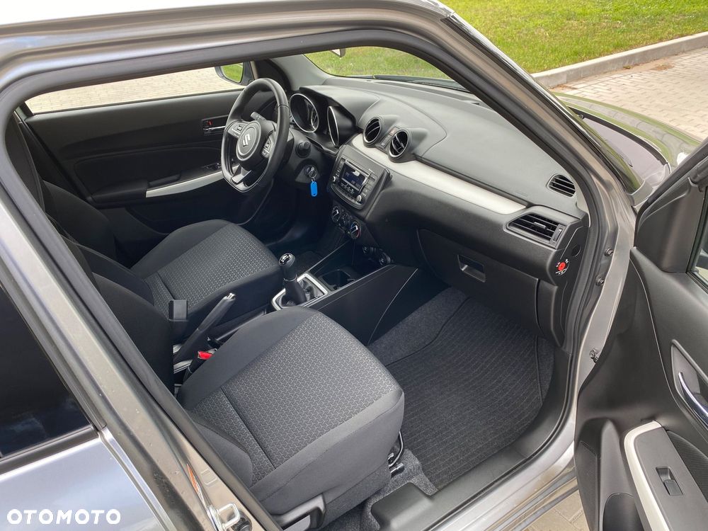 Suzuki Swift 1.2 Dualjet SHVS Premium Plus - 24