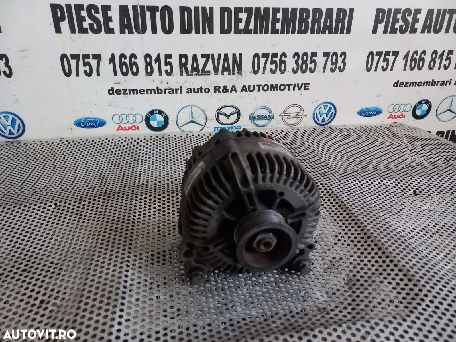 Alternator Audi Q7 Porsche Cayenne Vw Touareg 3.0 Tdi 180 Amperi Dezmembrez Audi Q7 3.0 Tdi Motor B - 1
