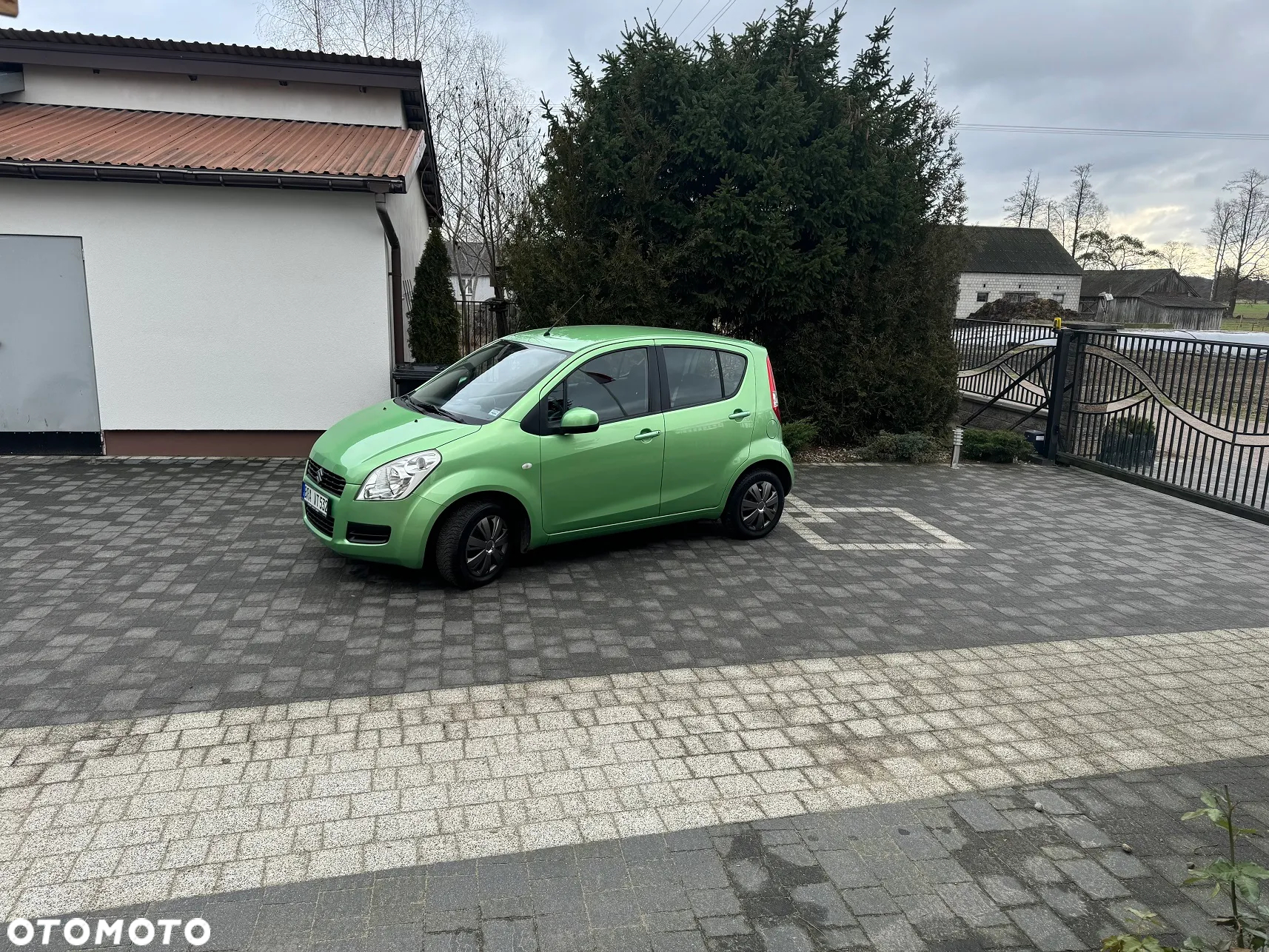 Suzuki Splash 1.0 Basic - 11