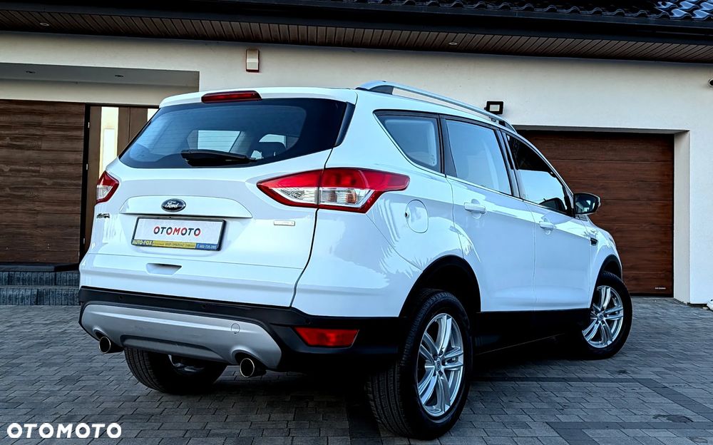 Ford Kuga 1.6 EcoBoost 2x4 Titanium - 32