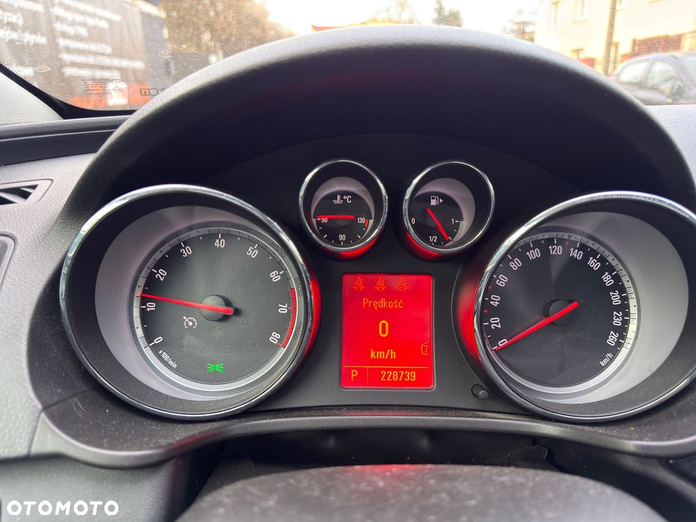 Opel Insignia 2.0 T Sport 4x4 - 10