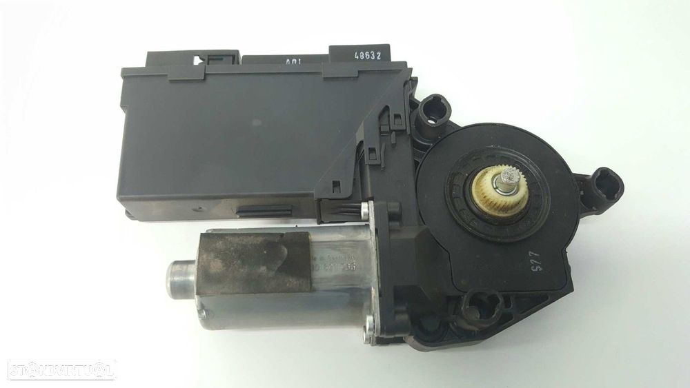 MOTOR ELEVADOR TRASEIRO DIREITO AUDI A8 (4E2) 4.2 TDI QUATTRO - 4