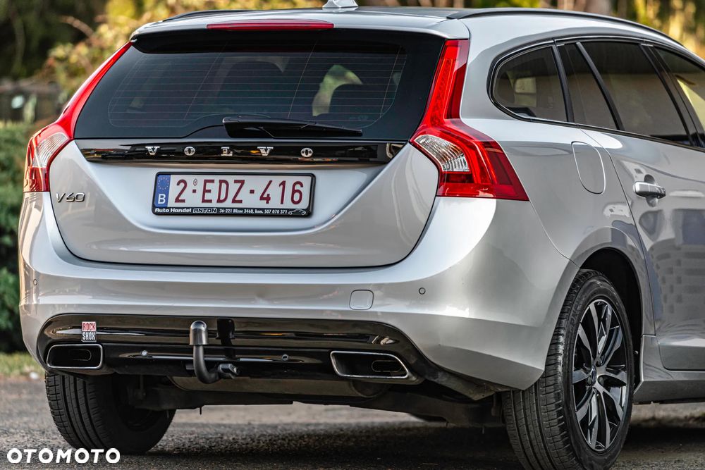 Volvo V60 D2 Geartronic Momentum - 10