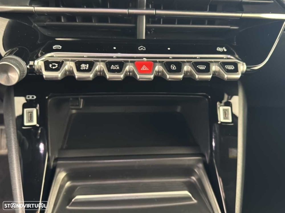 Peugeot 2008 1.2 Hybrid Allure e-DCS6 - 16