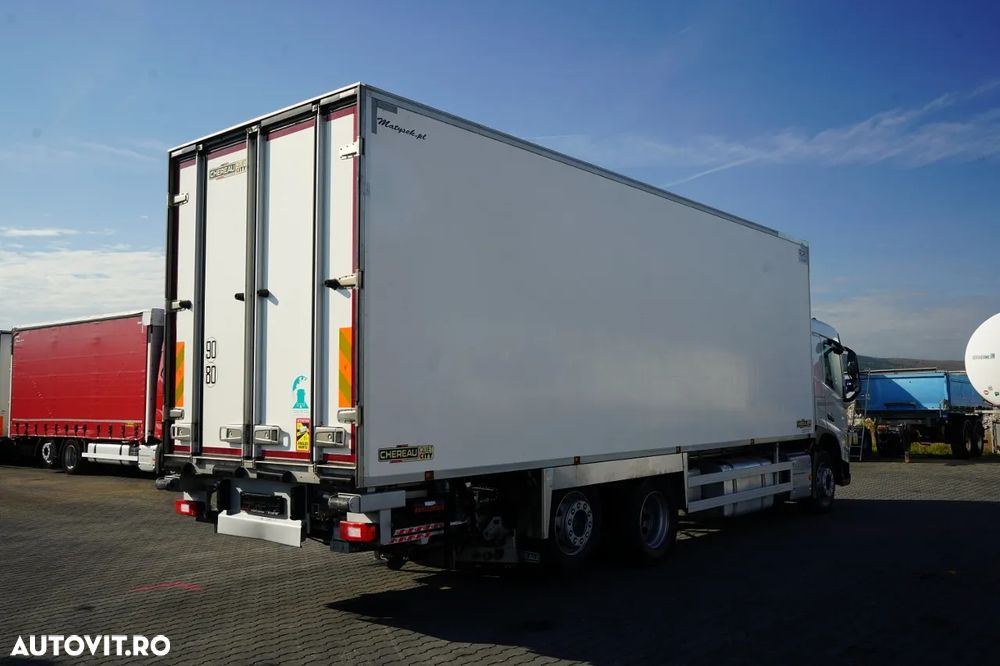 Volvo FM 500 / REFRIGERAT / 6X2 / CHERAU / 8.5 M / CARRIER SUPRA / MULTIMEMBRU / I-SHIFT / DHOLLANDIA LIFT / PUNTE DE DIRECȚIE ȘI RIDICARE / - 6